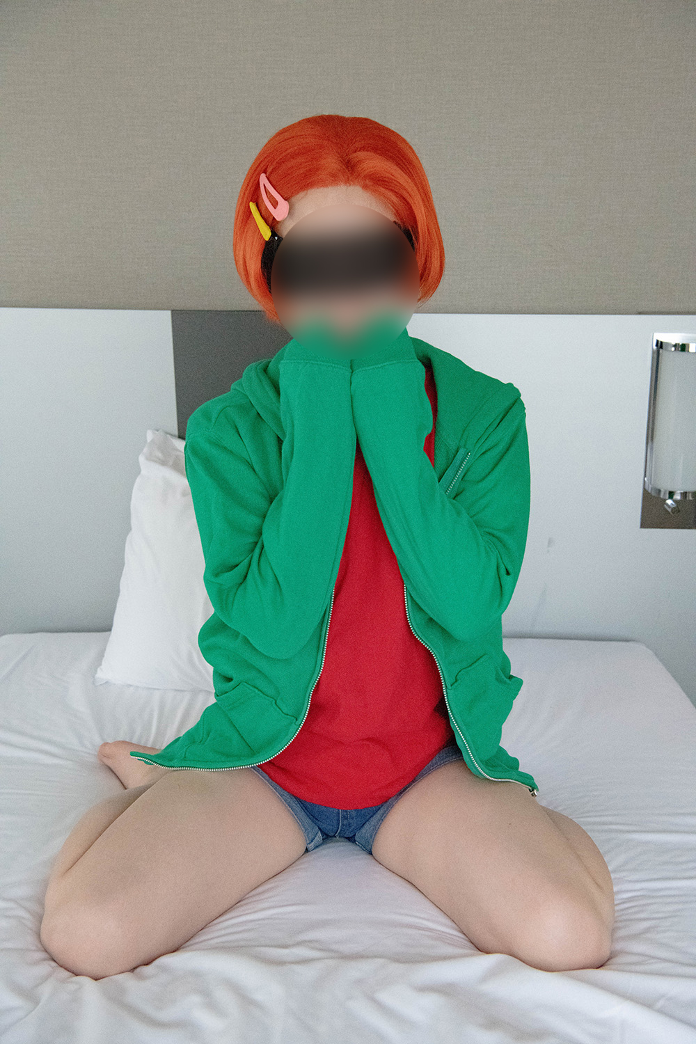 【龍崎薫】龍崎薫のイチャイチャ撮影!仁王立ち喉奥フェラ涎垂らし、素足コキ悶絶から... サンプル画像1