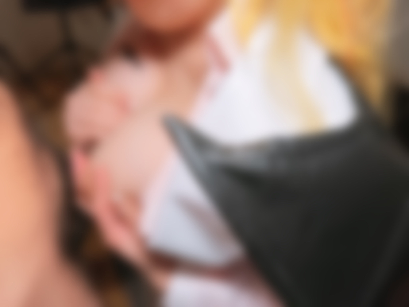 【癒月ちょこ】癒月ちょこIカップ爆乳でチンポ4本目隠し辨別!パイズリ乳射&生中出... サンプル画像1