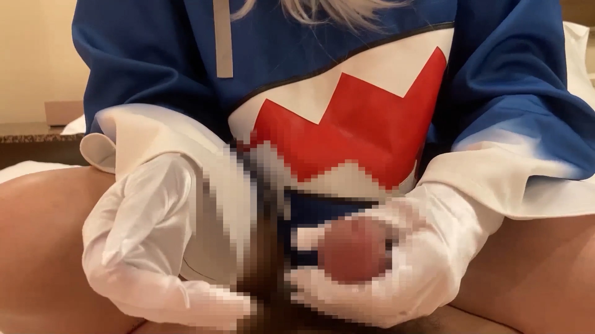 【がうる・ぐら】がうる・ぐらコスレイヤーアフターホテルで手袋ヌルヌルチンポ苛め!... サンプル画像1