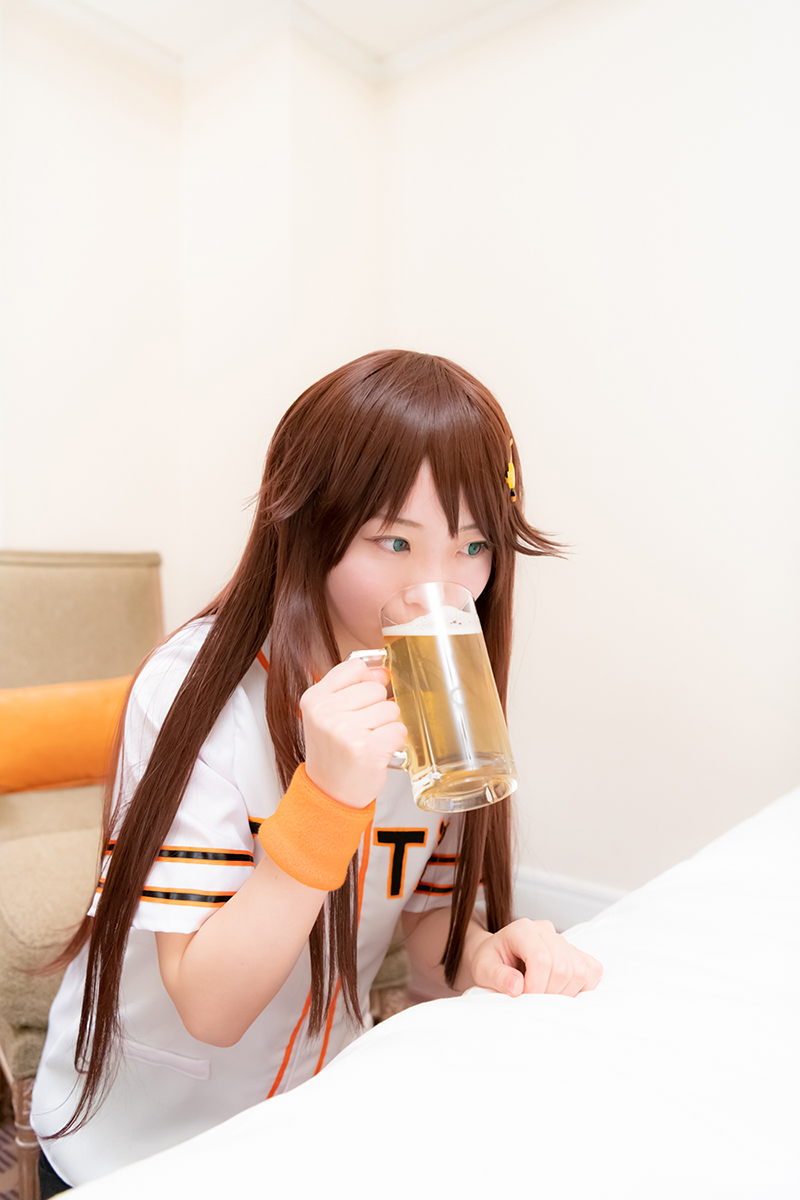 【姫川友紀】ほろ酔い友紀ちゃんの勃起チンポ輪投げ失敗、手コキフェラでザーメン顔射... サンプル画像1